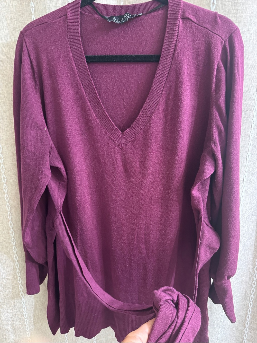 Eloquii Women's V-Neck Long Sleeve Sweater Tunic in Plum